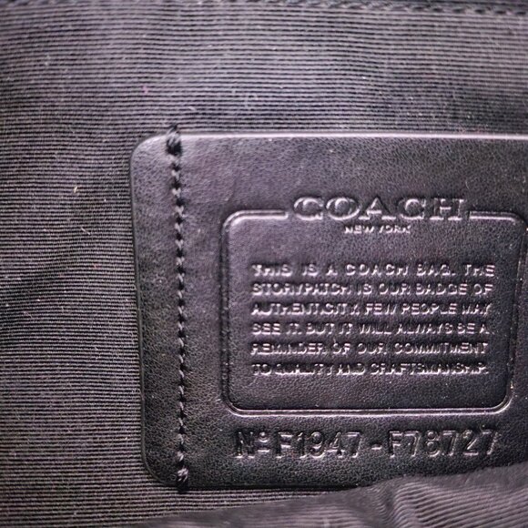 Authentic Coach Terrain Belt Bag No. F78727 - Picture 4 of 8